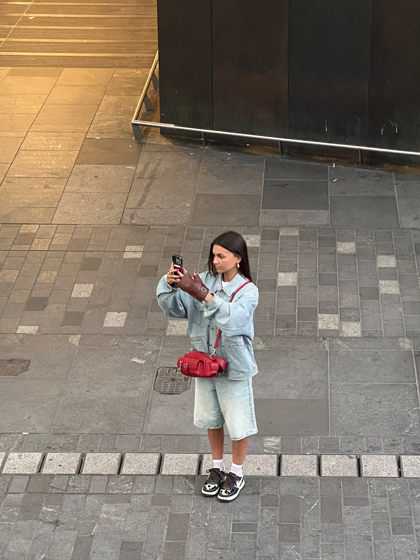 Woman wearing accessible shoulder bag crossbody using the long strap included in the Adison Complete Set